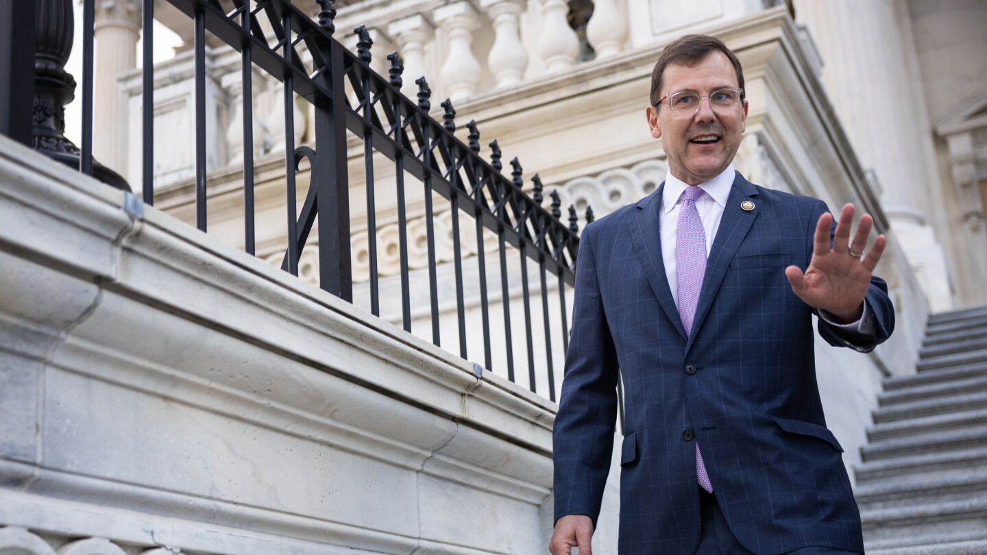 Rep. Tom Kean Jr. Runs Anti-Congressional Stock Trade Mailers As He Trades Stocks
