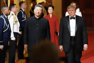 Image 2: Trump Xi State Dinner