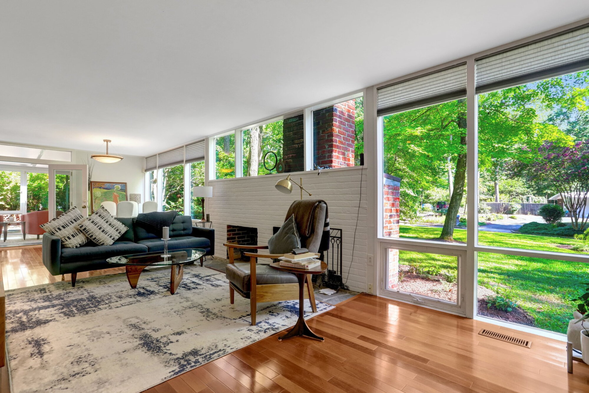Living room of 2412 Brentwood Pl., Alexandria, VA